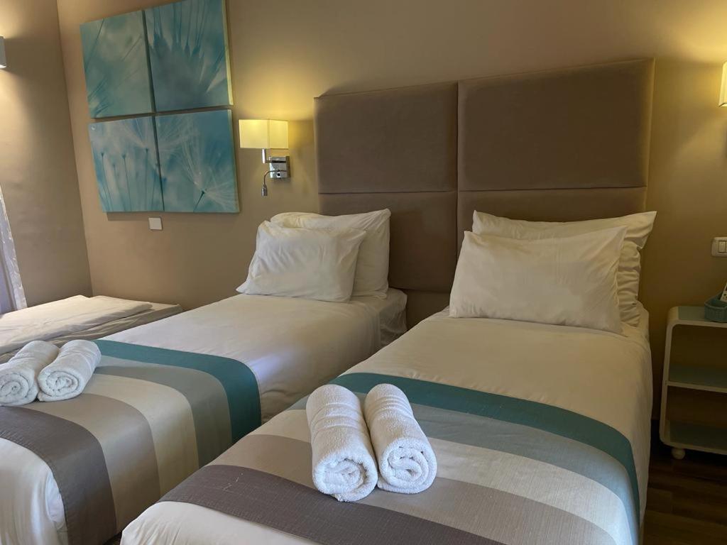 Eretz Zeelim Hotell Tze'elim Exteriör bild